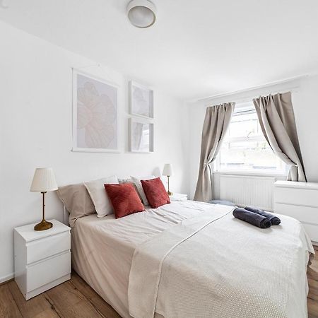Arte Stays - 3-Bedroom Bright House London, Haggerston, Garden, Parking, 8 Min Walk To Haggerston Station, Weekly Or Monthly Stays, Serviced Accommodation - 7 Guests Exterior photo