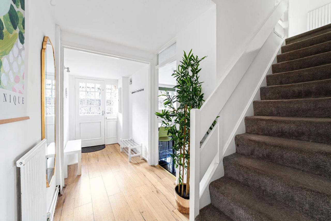 Arte Stays - 3-Bedroom Bright House London, Haggerston, Garden, Parking, 8 Min Walk To Haggerston Station, Weekly Or Monthly Stays, Serviced Accommodation - 7 Guests Exterior photo